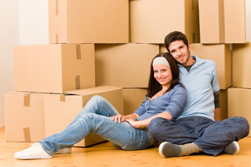 Commercial and residential packing support in Soho