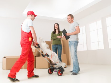 Compact moving van suitable for narrow Soho streets and local access challenges